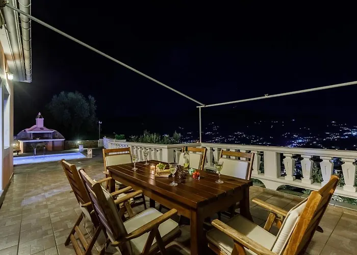 Villa Chrysalis Skopelos Town